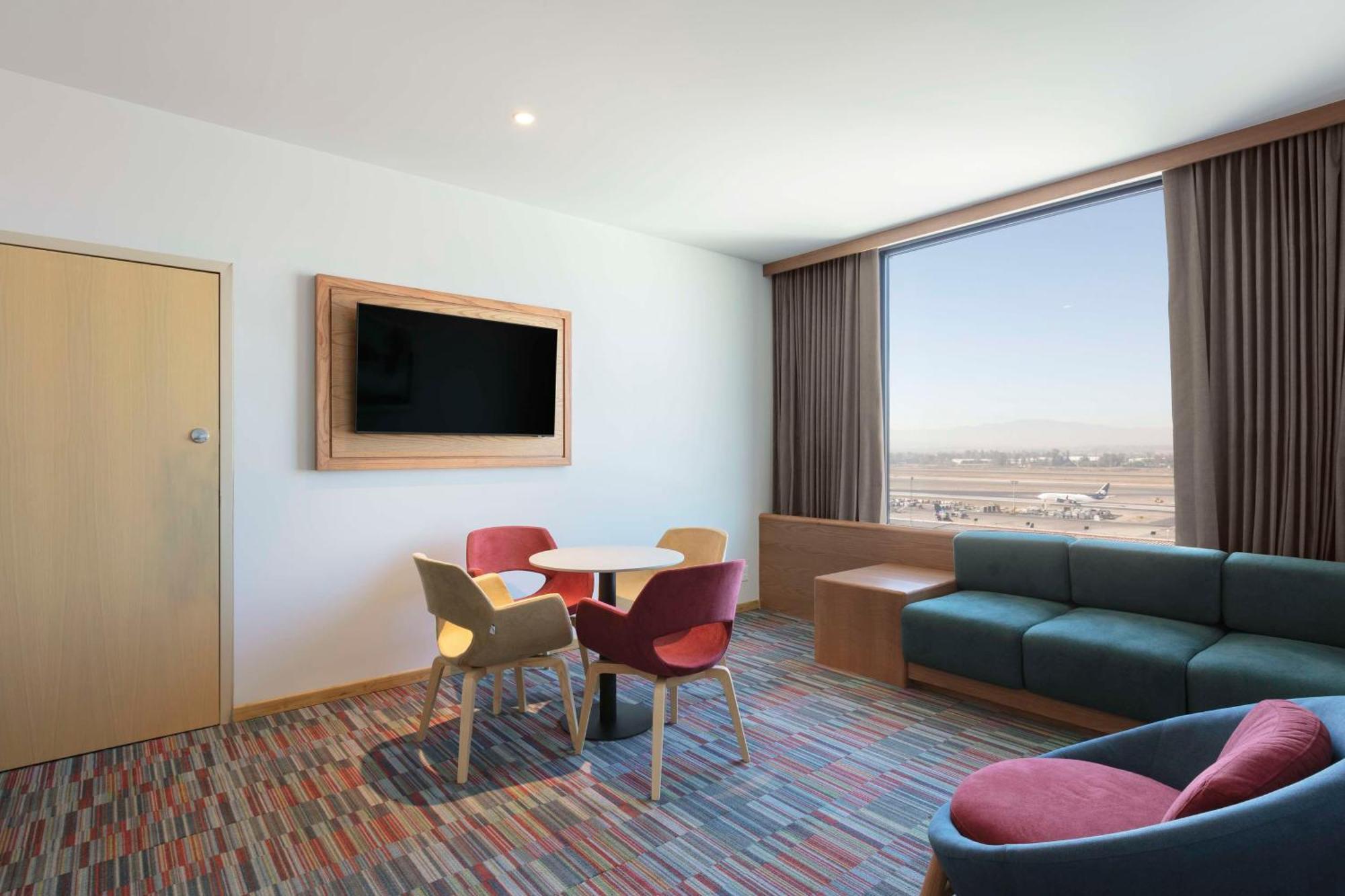 Hilton Garden Inn Guadalajara Airport El Zapote  Exteriér fotografie